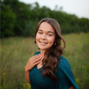 Meet your Posher, Emma